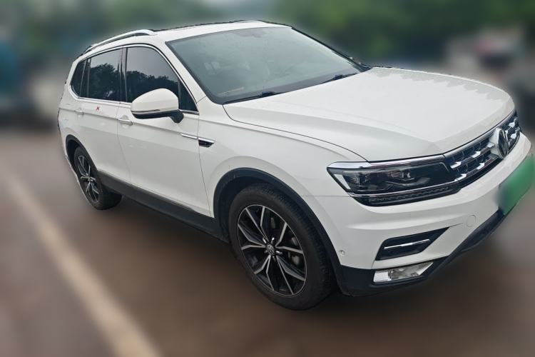 Used Volkswagen Tiguan L 2019 380TSI Automatic All-Wheel Drive Luxury Edition with 7 Seats China VI Standard Front Right 45 Deg