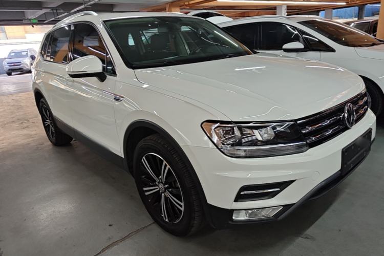 Used Volkswagen Tiguan L 2019 330TSI Automatic Two-Wheel Drive Panoramic Comfort Edition China V Standard Front Right 45 Deg