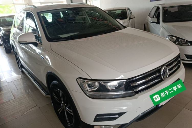 Used Volkswagen Tiguan L 2019 330TSI Automatic Two-Wheel Drive Panoramic Comfort Edition China VI Standard Front Right 45 Deg