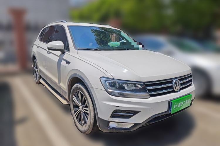 Used Volkswagen Tiguan L 2019 Revised Version 330TSI Automatic Two-Wheel Drive Panoramic Comfort Edition China V Standard Front Right 45 Deg