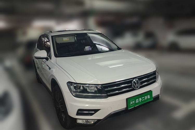 Used Volkswagen Tiguan L 2019 330TSI Automatic Two-Wheel Drive Smart Luxury Version China V Emission Standard Front Right 45 Deg