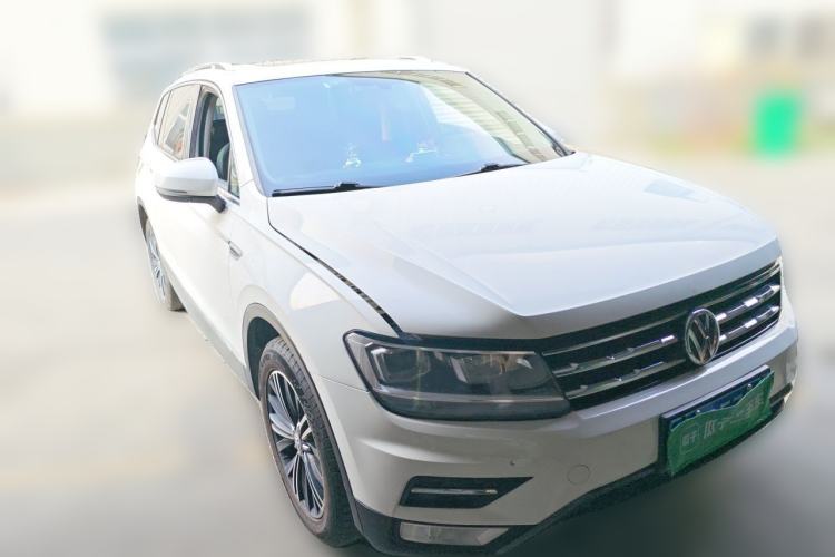 Used Volkswagen Tiguan L 2019 330TSI Automatic Two-Wheel Drive Panoramic Comfort Edition China VI Standard Front Right 45 Deg