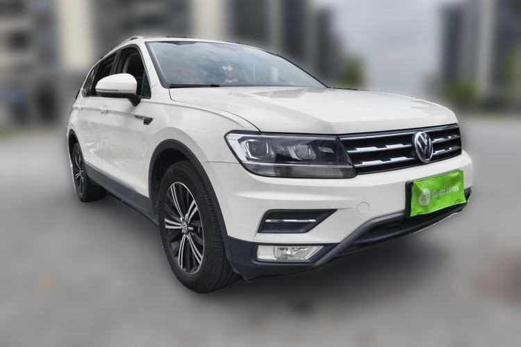 Used Volkswagen Tiguan L 2019 Updated Version 330TSI Automatic Two-Wheel Drive Panoramic Comfort Edition China VI Standard Front Right 45 Deg