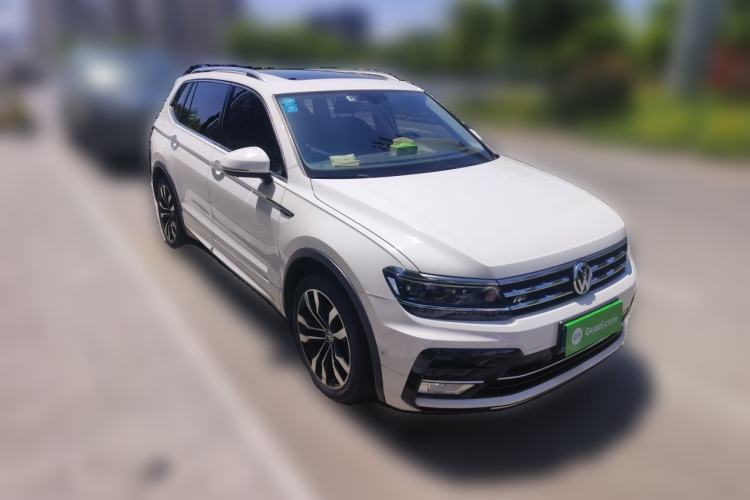 Used Volkswagen Tiguan L 2019 330TSI Automatic Two-Wheel Drive R-Line Flagship Model China VI Standard Front Right 45 Deg