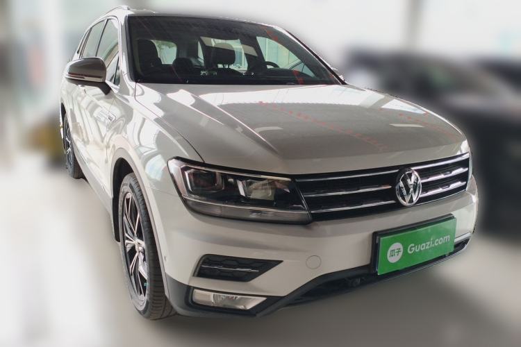 Used Volkswagen Tiguan L 2019 330TSI Automatic Two-Wheel Drive Smart Luxury Version China VI Standard Front Right 45 Deg