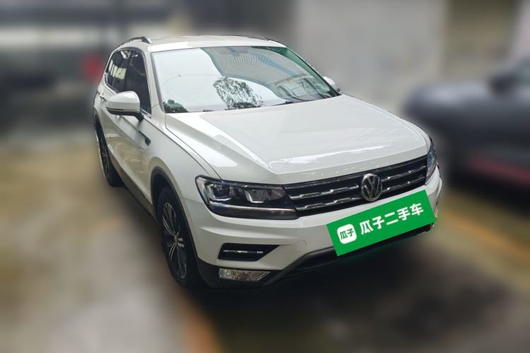 Used Volkswagen Tiguan L 2019 330TSI Automatic Two-Wheel Drive Luxury Edition China V Standard Front Right 45 Deg