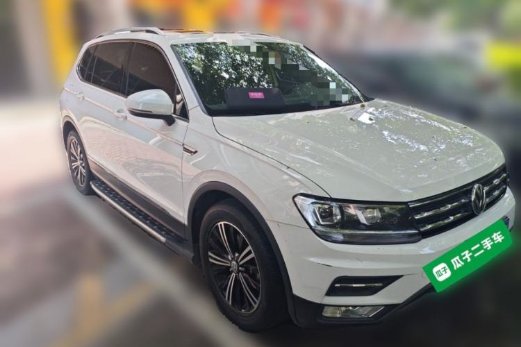 Used Volkswagen Tiguan L 2019 330TSI Automatic Two-Wheel Drive Panoramic Comfort Edition China VI Standard Front Right 45 Deg
