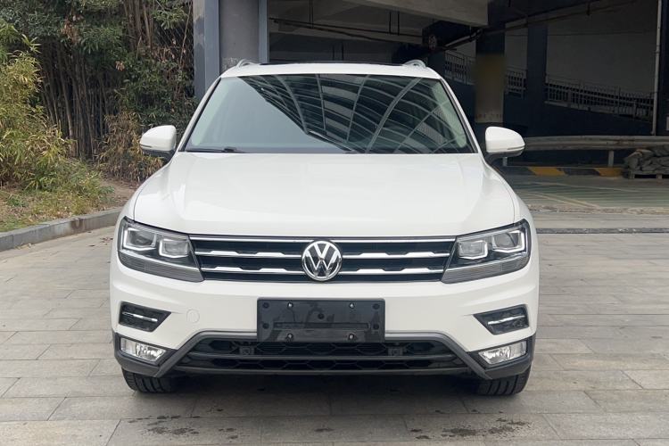Used Volkswagen Tiguan L 2019 330TSI Automatic Two-Wheel Drive Smart Luxury Version China V Emission Standard Front