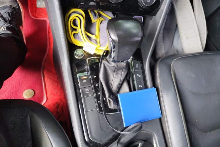 Used Volkswagen Tiguan L 2019 330TSI Automatic Two-Wheel Drive Smart Luxury Version China VI Standard Gear Lever