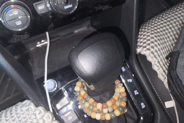 Used Volkswagen Tiguan L 2019 330TSI Automatic Two-Wheel Drive R-Line Flagship Model China VI Standard Gear Lever