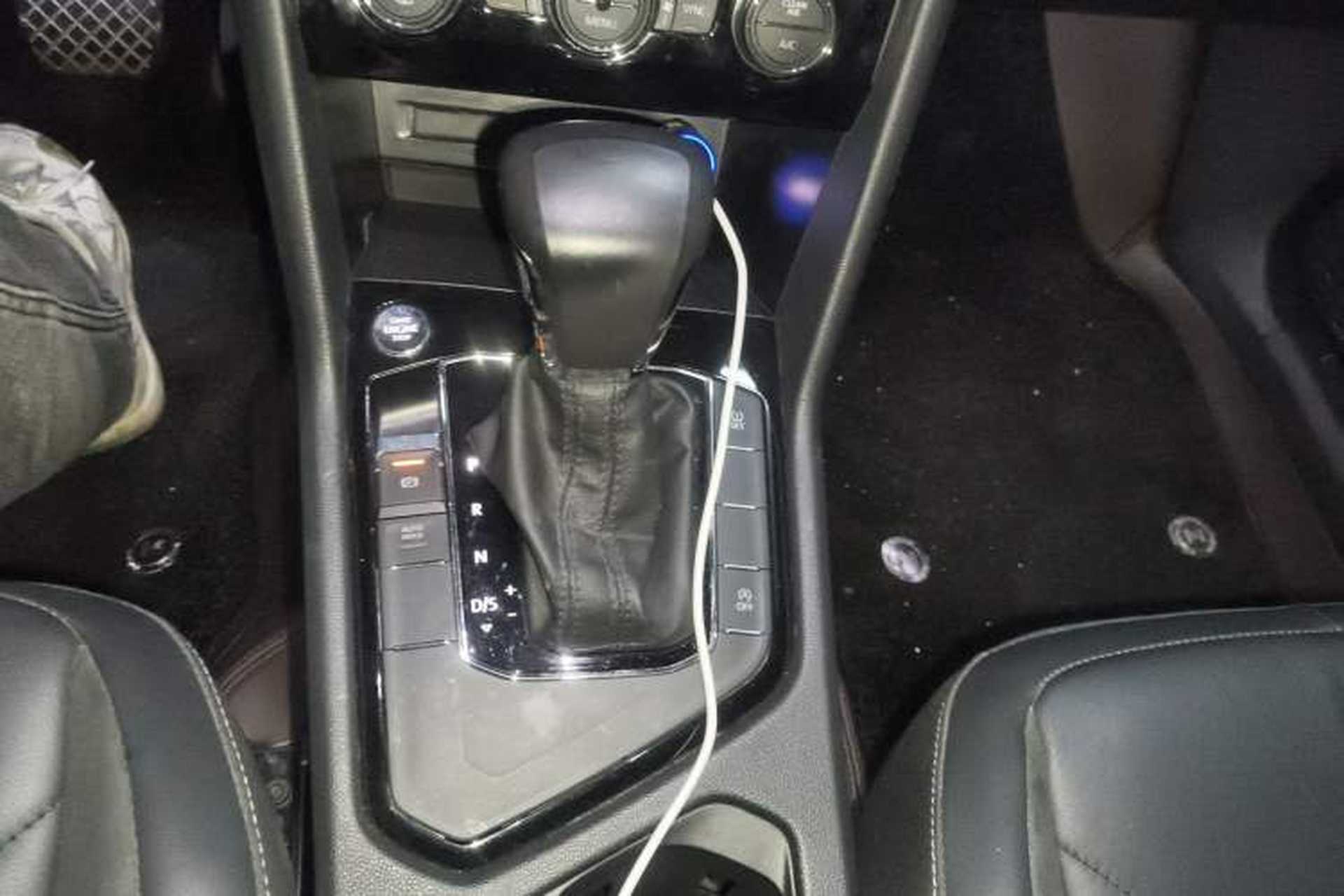 Used Volkswagen Tiguan L 2019 330TSI Automatic Two-Wheel Drive Panoramic Comfort Edition China V Standard Gear Lever