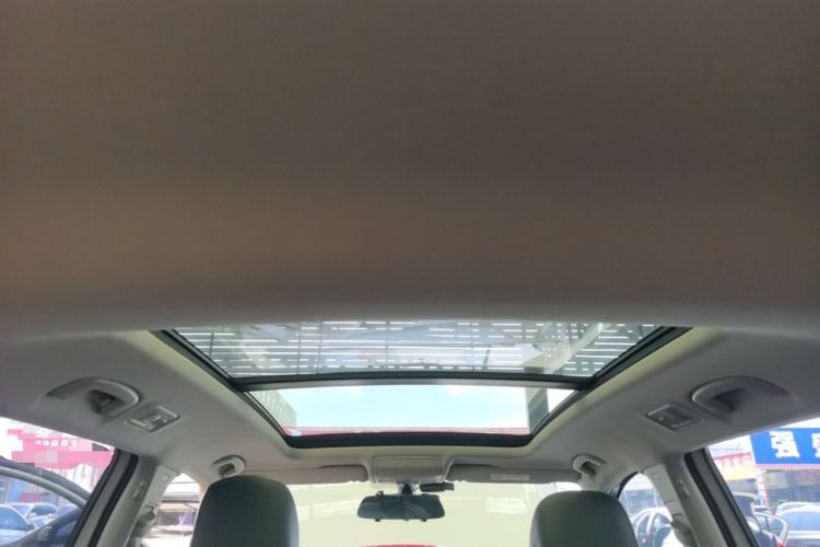Used Volkswagen Tiguan L 2019 Updated Version 330TSI Automatic Two-Wheel Drive Panoramic Comfort Edition China VI Standard Headliner