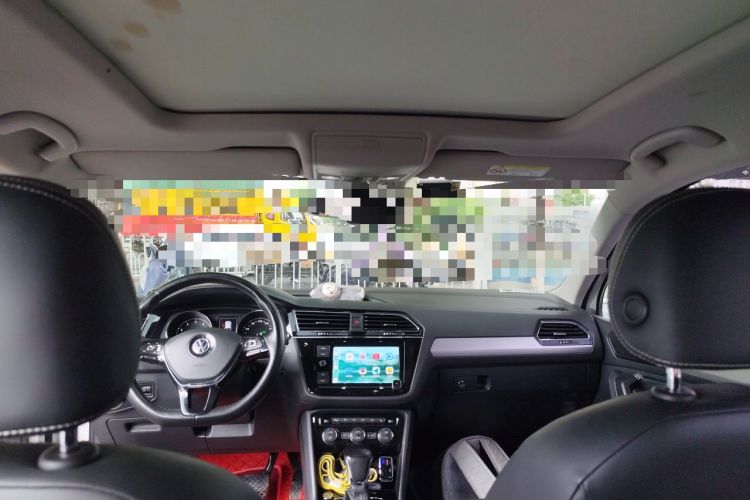Used Volkswagen Tiguan L 2019 330TSI Automatic Two-Wheel Drive Smart Luxury Version China VI Standard Headliner