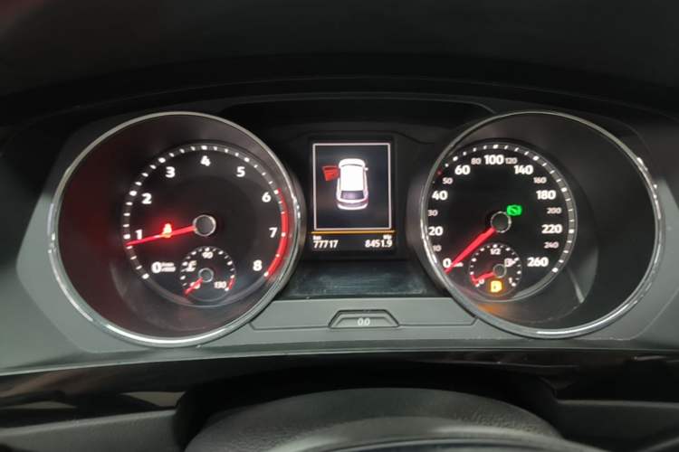 Used Volkswagen Tiguan L 2019 330TSI Automatic Two-Wheel Drive Smart Luxury Version China V Emission Standard Instrument Cluster
