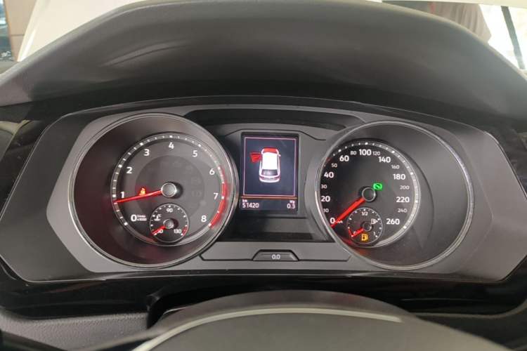 Used Volkswagen Tiguan L 2019 330TSI Automatic Two-Wheel Drive Smart Luxury Version China VI Standard Instrument Cluster