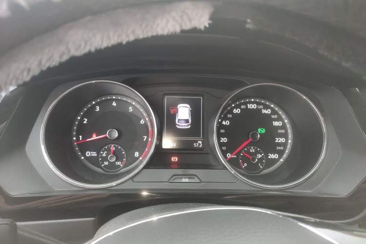 Used Volkswagen Tiguan L 2019 330TSI Automatic Two-Wheel Drive Panoramic Comfort Edition China V Standard Instrument Cluster