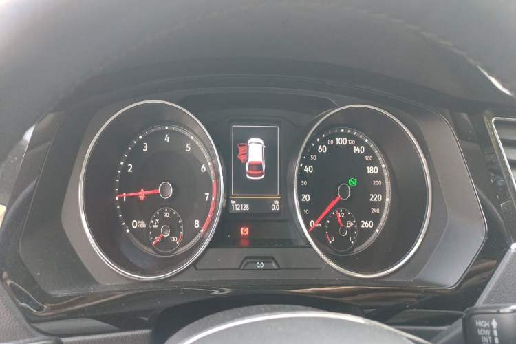 Used Volkswagen Tiguan L 2019 Revised Version 330TSI Automatic Two-Wheel Drive Panoramic Comfort Edition China V Standard Instrument Cluster