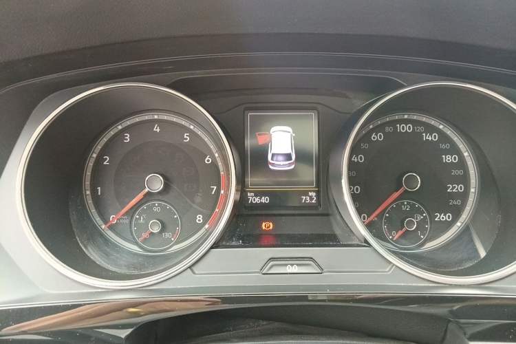 Used Volkswagen Tiguan L 2019 330TSI Automatic Two-Wheel Drive Panoramic Comfort Edition China VI Standard Instrument Cluster