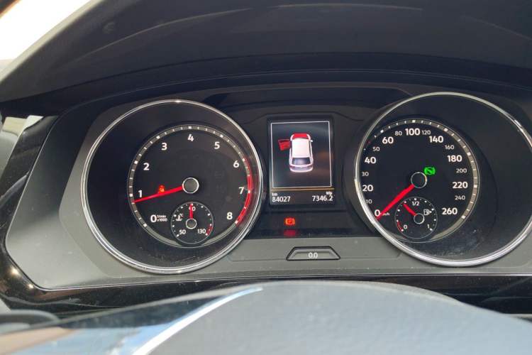 Used Volkswagen Tiguan L 2019 330TSI Automatic Two-Wheel Drive Panoramic Comfort Edition China VI Standard Instrument Cluster