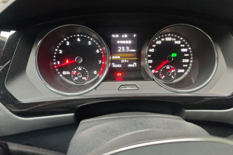 Used Volkswagen Tiguan L 2019 330TSI Automatic Two-Wheel Drive Panoramic Comfort Edition China VI Standard Instrument Cluster
