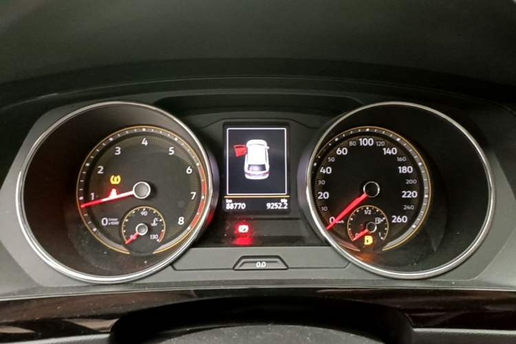 Used Volkswagen Tiguan L 2019 Updated Version 330TSI Automatic Two-Wheel Drive Panoramic Comfort Edition China VI Standard Instrument Cluster
