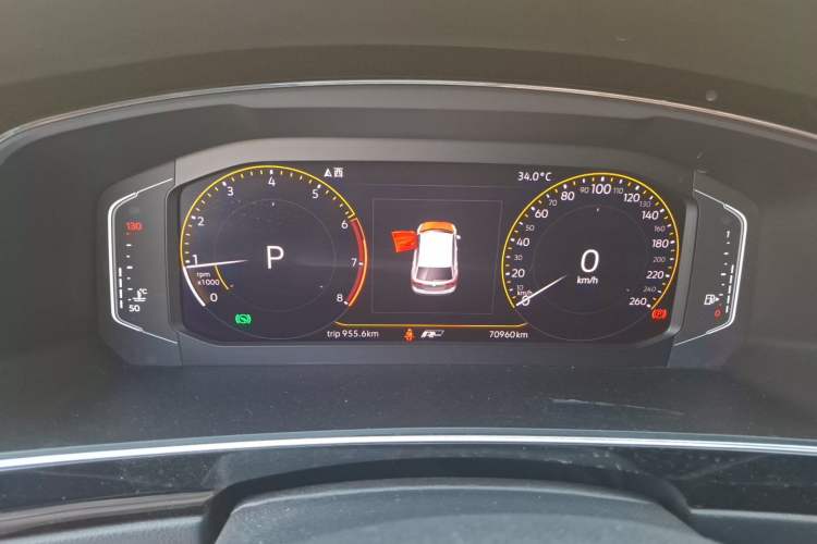 Used Volkswagen Tiguan L 2019 Restyled 330TSI Automatic Two-Wheel Drive R-Line Flagship Version China VI Standard Instrument Cluster