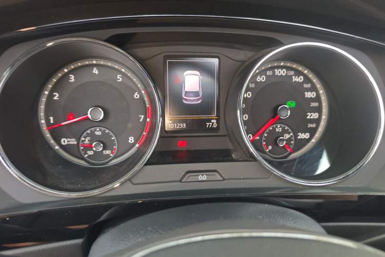 Used Volkswagen Tiguan L 2019 280TSI Automatic Two-Wheel Drive Panoramic Comfort Edition China V Standard Instrument Cluster