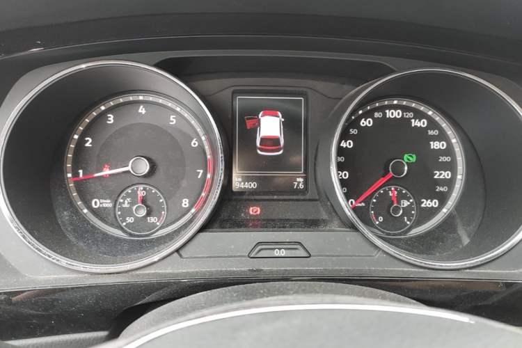 Used Volkswagen Tiguan L 2019 330TSI Automatic Two-Wheel Drive Panoramic Comfort Edition China VI Standard Instrument Cluster
