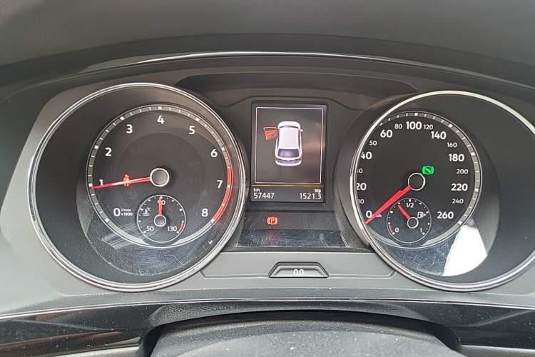 Used Volkswagen Tiguan L 2019 330TSI Automatic Two-Wheel Drive Smart Luxury Version China VI Standard Instrument Cluster