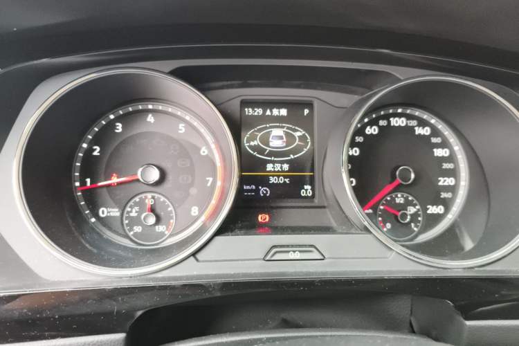 Used Volkswagen Tiguan L 2019 330TSI Automatic Two-Wheel Drive Panoramic Comfort Edition China VI Standard Instrument Cluster