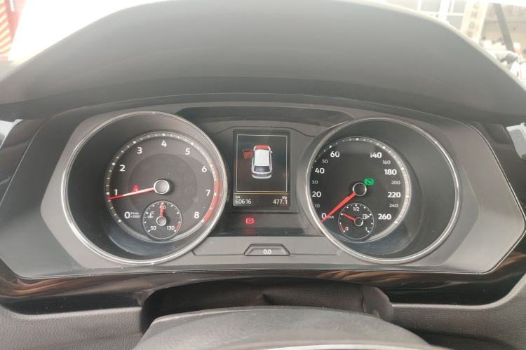 Used Volkswagen Tiguan L 2019 330TSI Automatic Two-Wheel Drive Panoramic Comfort Edition China V Standard Instrument Cluster