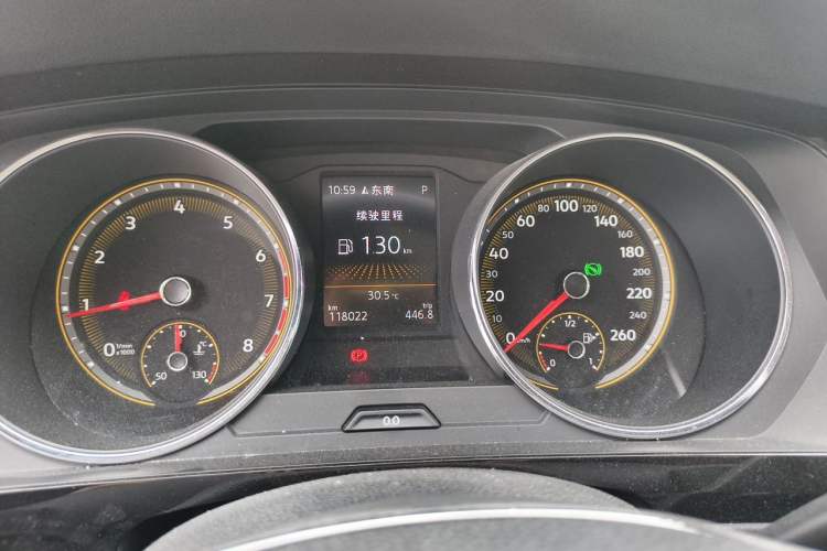 Used Volkswagen Tiguan L 2019 Updated Version 330TSI Automatic Two-Wheel Drive Panoramic Comfort Edition China VI Standard Instrument Cluster