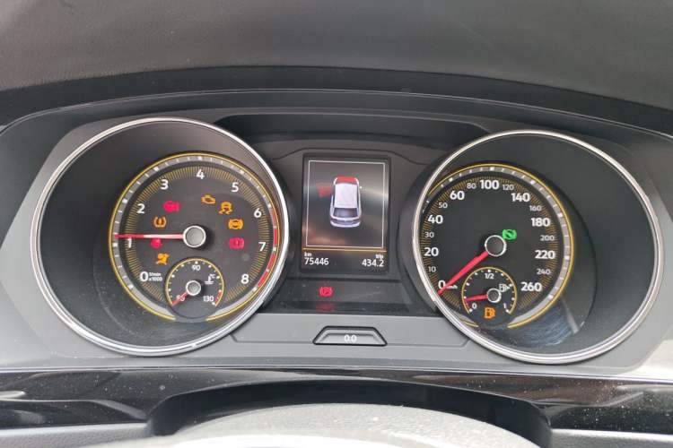 Used Volkswagen Tiguan L 2019 Updated Version 330TSI Automatic Two-Wheel Drive Panoramic Comfort Edition China VI Standard Instrument Cluster