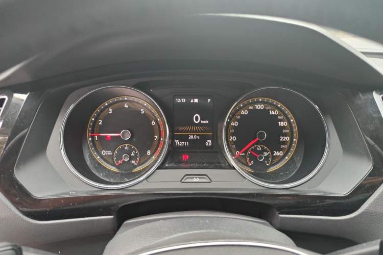 Used Volkswagen Tiguan L 2019 330TSI Automatic Two-Wheel Drive Smart Luxury Version China VI Standard Instrument Cluster