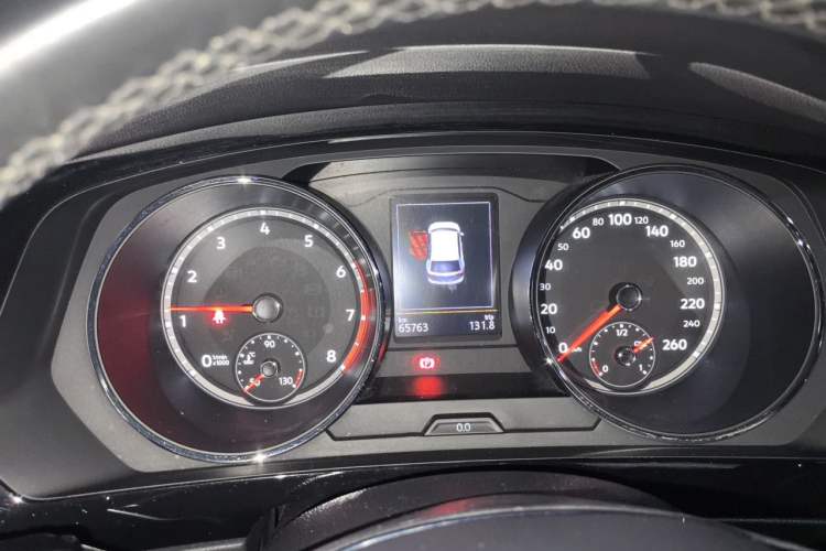 Used Volkswagen Tiguan L 2019 380TSI Automatic All-Wheel Drive Luxury Edition China VI Standard Instrument Cluster