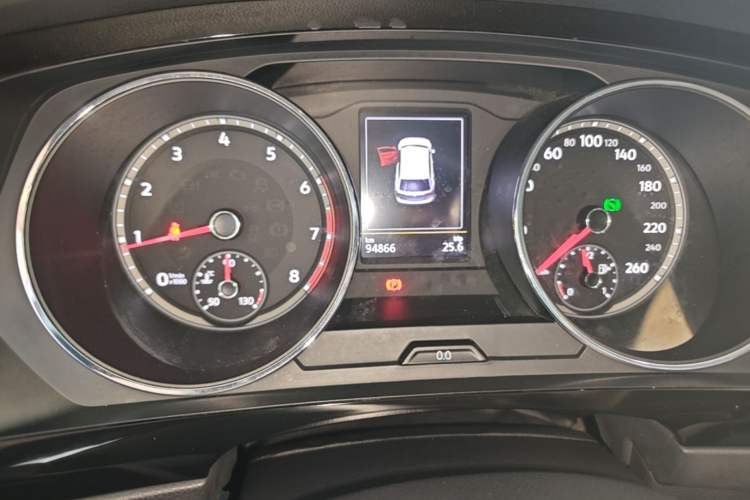 Used Volkswagen Tiguan L 2019 330TSI Automatic Two-Wheel Drive Panoramic Comfort Edition China V Standard Instrument Cluster