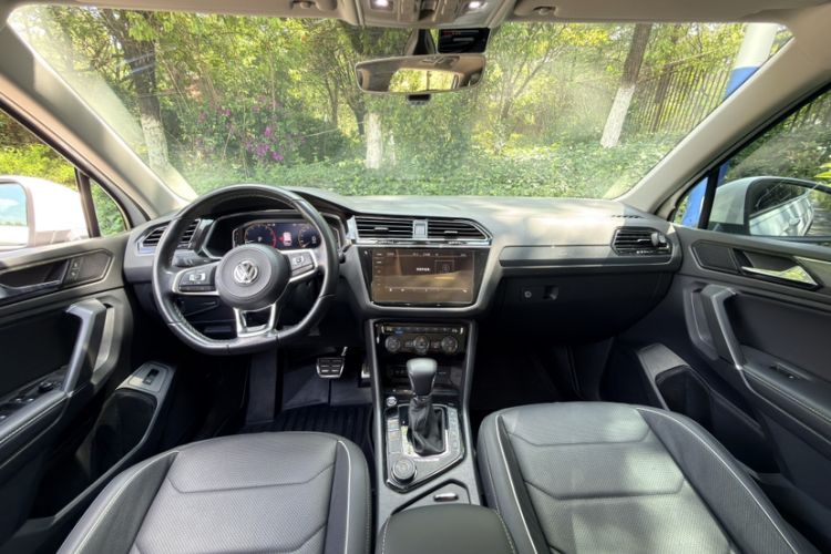 Used Volkswagen Tiguan L 2019 380TSI Automatic All-Wheel Drive R-Line Flagship 7-Seater China VI Standard Interior 2