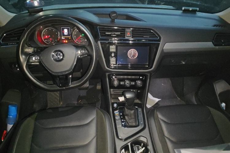 Used Volkswagen Tiguan L 2019 330TSI Automatic Two-Wheel Drive Panoramic Comfort Edition China V Standard Interior 2