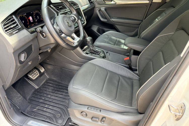 Used Volkswagen Tiguan L 2019 380TSI Automatic All-Wheel Drive R-Line Flagship 7-Seater China VI Standard Interior 5