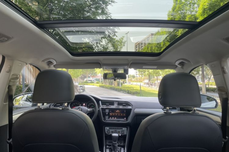 Used Volkswagen Tiguan L 2019 330TSI Automatic Two-Wheel Drive Panoramic Comfort Edition China VI Standard Interior 6