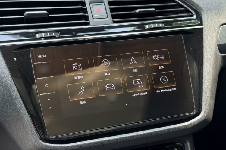 Used Volkswagen Tiguan L 2019 380TSI Automatic All-Wheel Drive R-Line Flagship 7-Seater China VI Standard Interior 9