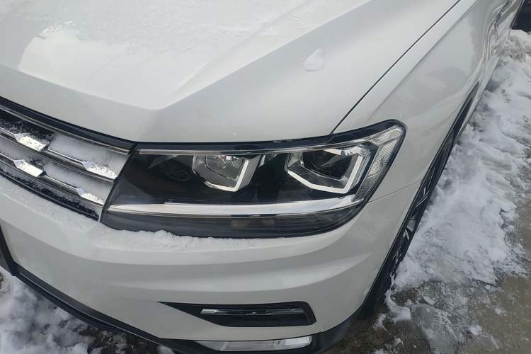 Used Volkswagen Tiguan L 2019 Revised 330TSI Automatic Two-Wheel Drive Smart & Luxury Edition China VI Standard Left Front Headlight