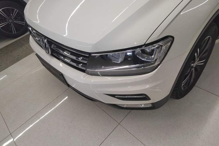 Used Volkswagen Tiguan L 2019 330TSI Automatic Two-Wheel Drive Panoramic Comfort Edition China V Standard Left Front Headlight