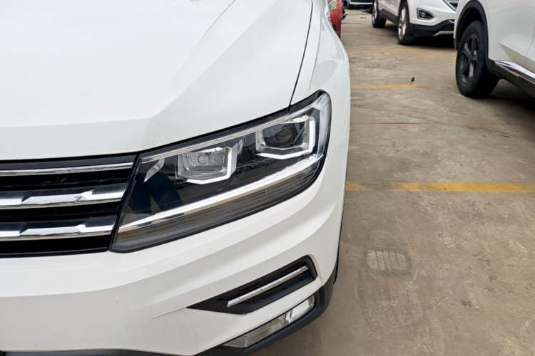 Used Volkswagen Tiguan L 2019 330TSI Automatic Two-Wheel Drive Panoramic Comfort Edition China VI Standard Left Front Headlight
