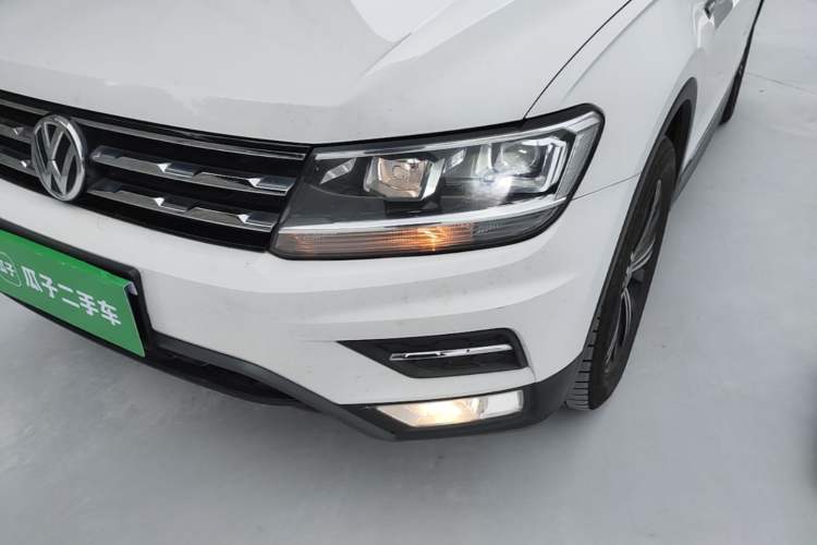 Used Volkswagen Tiguan L 2019 330TSI Automatic Two-Wheel Drive Panoramic Comfort Edition China VI Standard Left Front Headlight