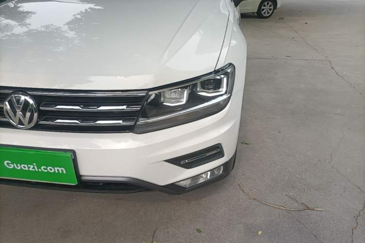 Used Volkswagen Tiguan L 2019 Revised Version 280TSI Automatic Two-Wheel Drive Panoramic Comfort Edition China VI Standard Left Front Headlight