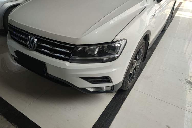 Used Volkswagen Tiguan L 2019 Revised 330TSI Automatic Two-Wheel Drive Smart & Luxury Edition China VI Standard Left Front Headlight