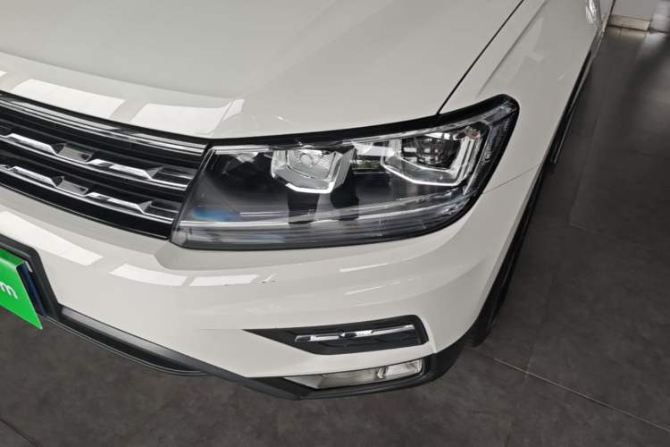 Used Volkswagen Tiguan L 2019 330TSI Automatic Two-Wheel Drive Panoramic Comfort Edition China V Standard Left Front Headlight