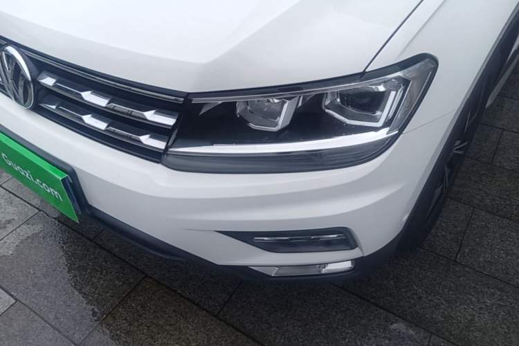 Used Volkswagen Tiguan L 2019 330TSI Automatic Two-Wheel Drive Smart Luxury Version China V Emission Standard Left Front Headlight