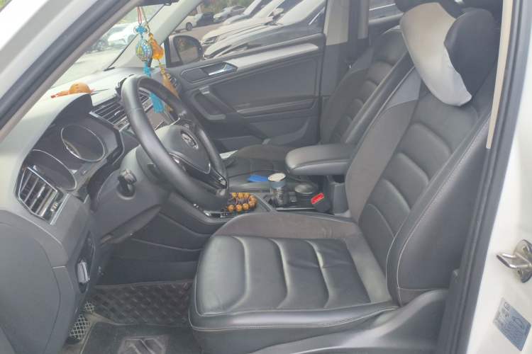 Used Volkswagen Tiguan L 2019 330TSI Automatic Two-Wheel Drive Smart Luxury Version China VI Standard Left Front Seat